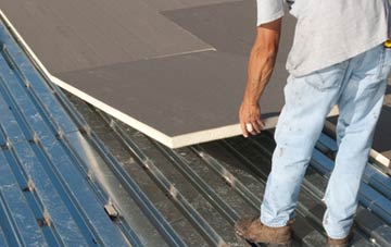 benefits of insulating Sandamhor flat roofing